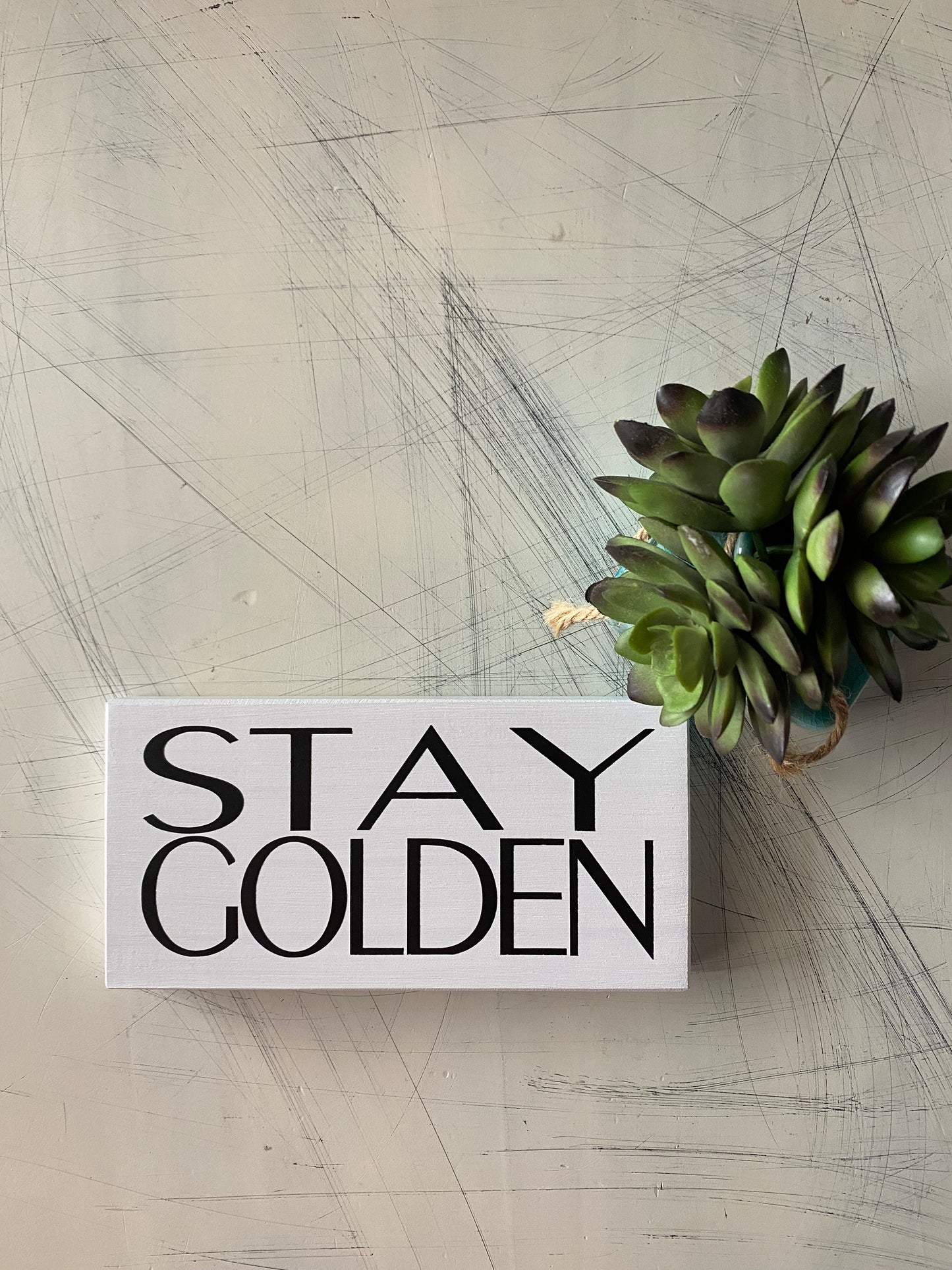 Stay golden - Novotny Designs - mini wood sign