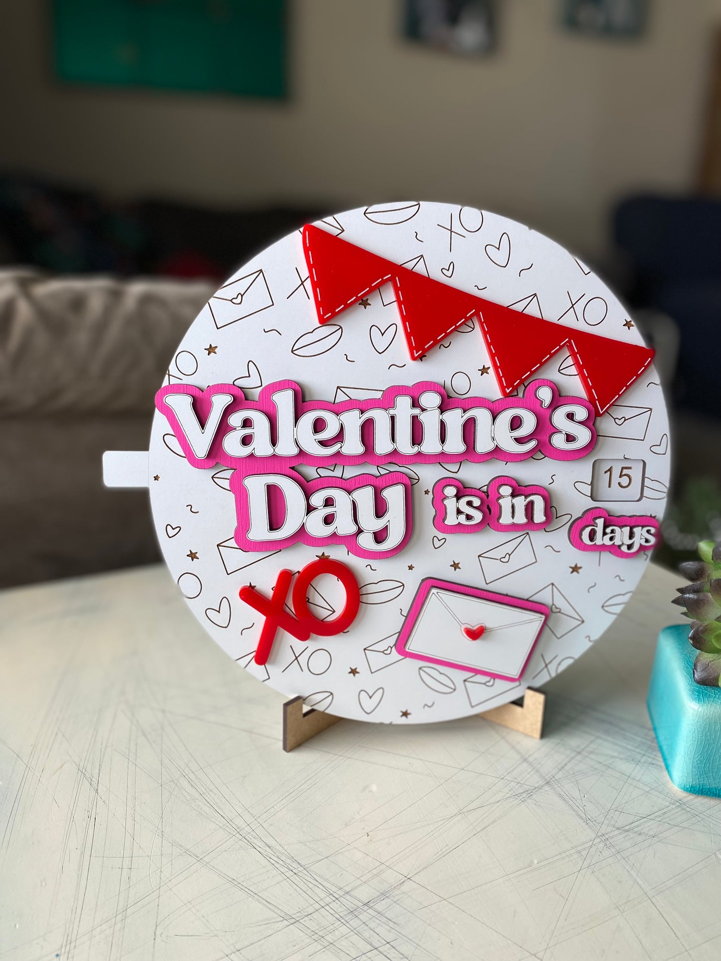 Valentine's Day countdown sign - Novotny Designs - countdown with self contained numbers