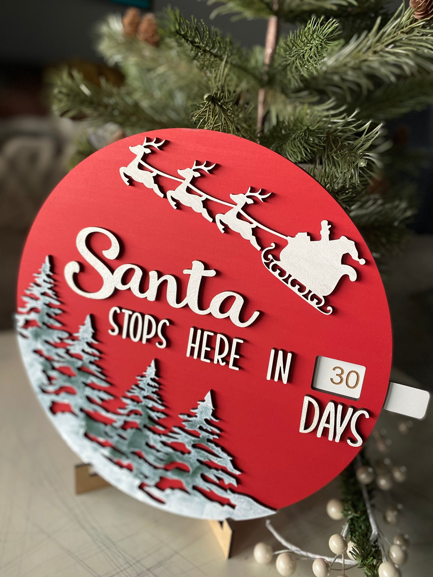 Christmas countdown calendar sign - Santa stops here in...days - Novotny Designs