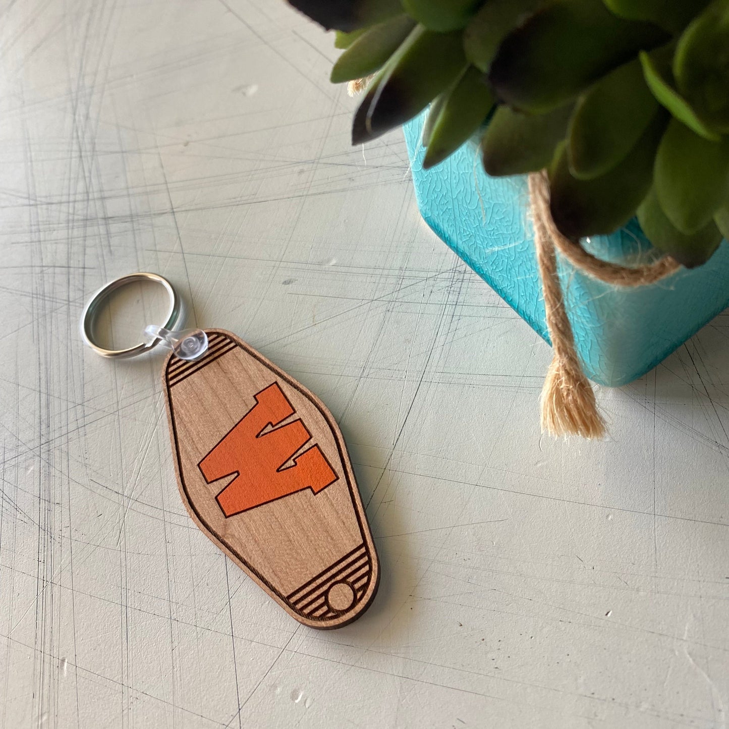 De Pere logo keychain - motel style wood keychain by Novotny Designs