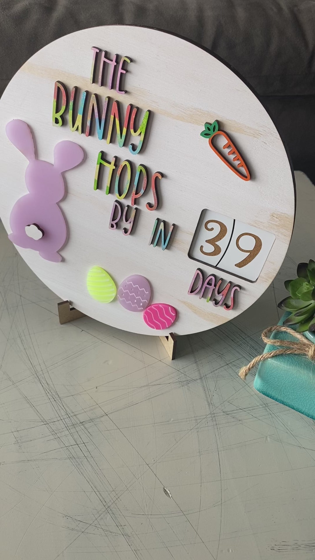 The bunny hops by in ... days - Easter countdown sign